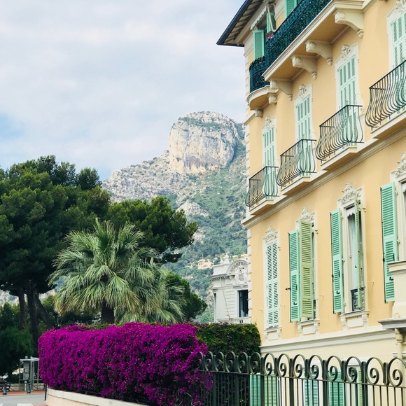 Meet your Posher, Kimberly - Picture 3 of 3